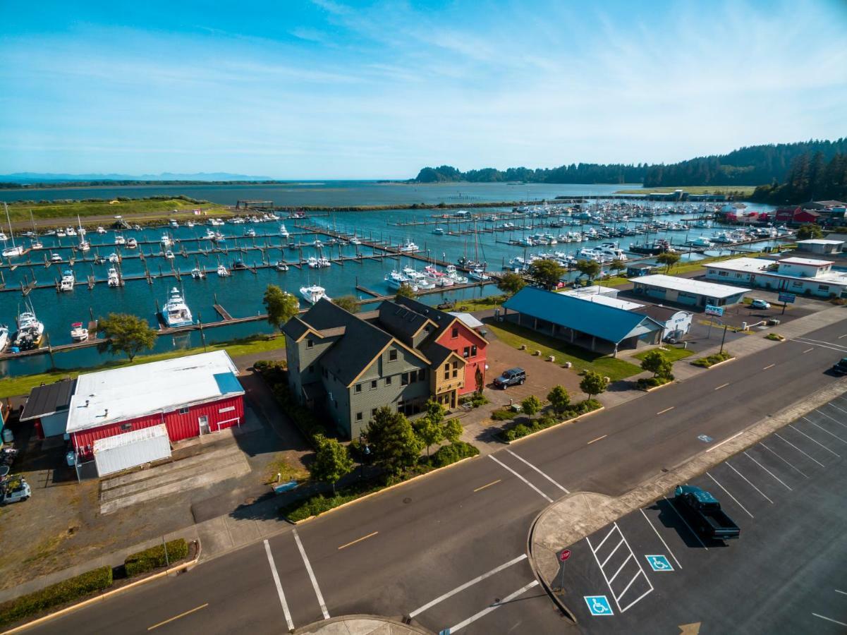 At The Helm Hotel Ilwaco Εξωτερικό φωτογραφία