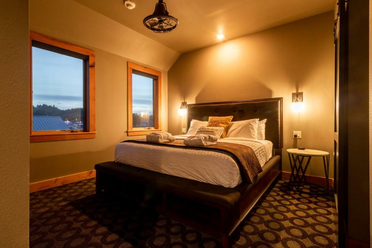 At The Helm Hotel Ilwaco Δωμάτιο φωτογραφία